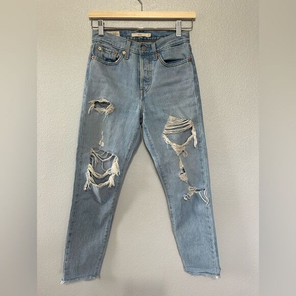 Levis Premium Wedgie Ankle Icon Blue Hi Rise Raw Hem Distressed Size 24 - Picture 4 of 15